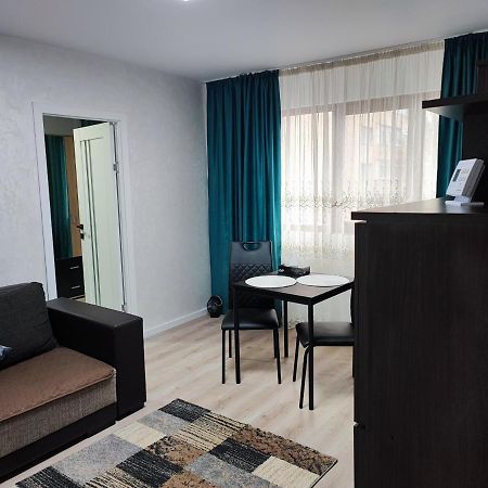 Apartament In Buzău Esterno foto