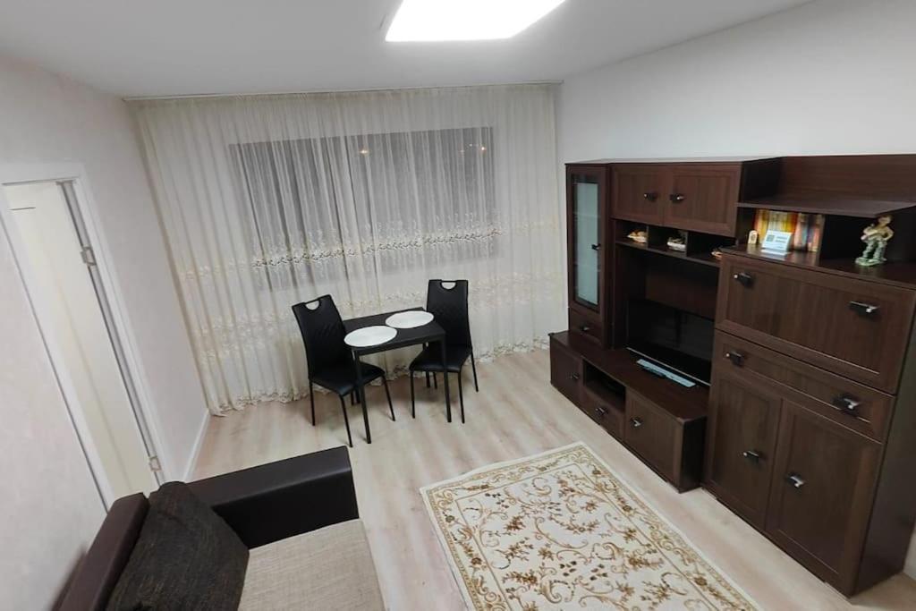 Apartament In Buzău Esterno foto