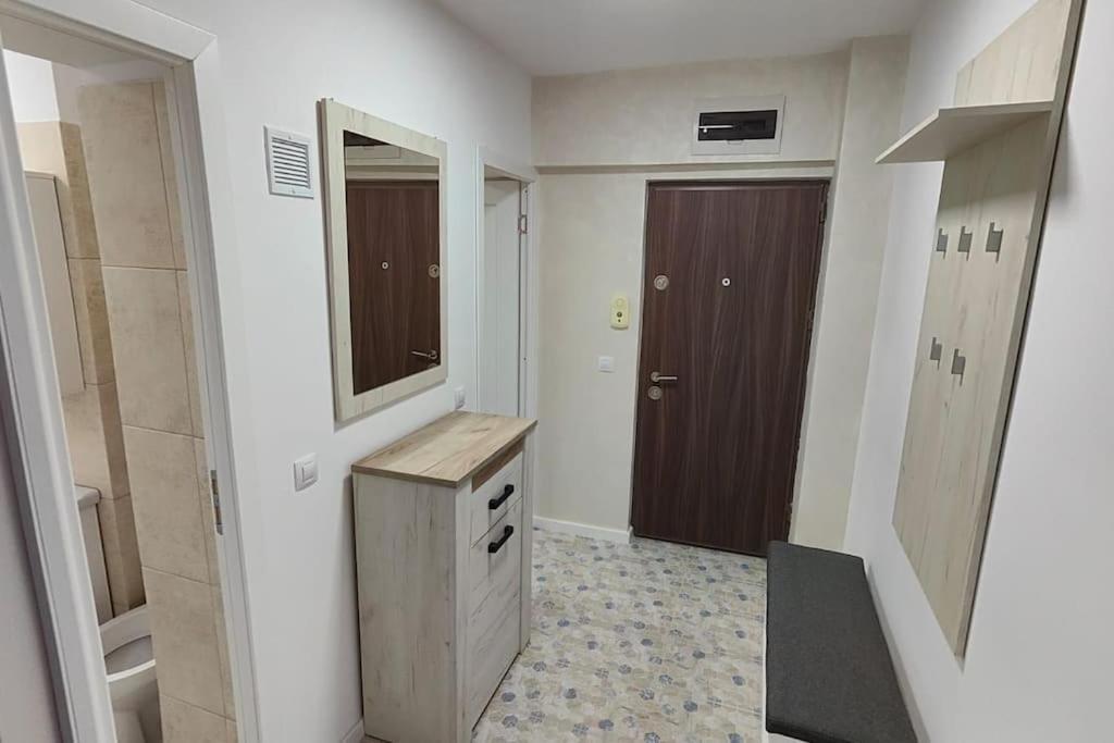 Apartament In Buzău Esterno foto