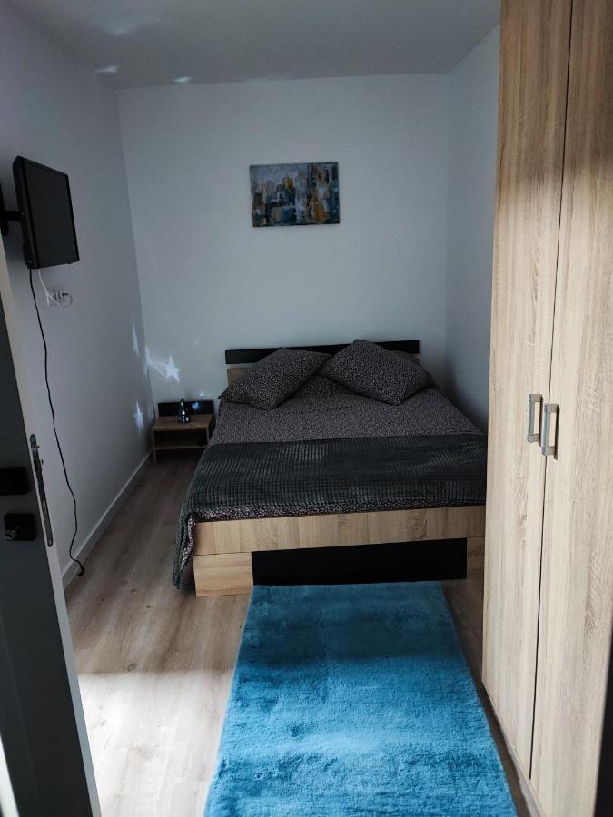 Apartament In Buzău Esterno foto