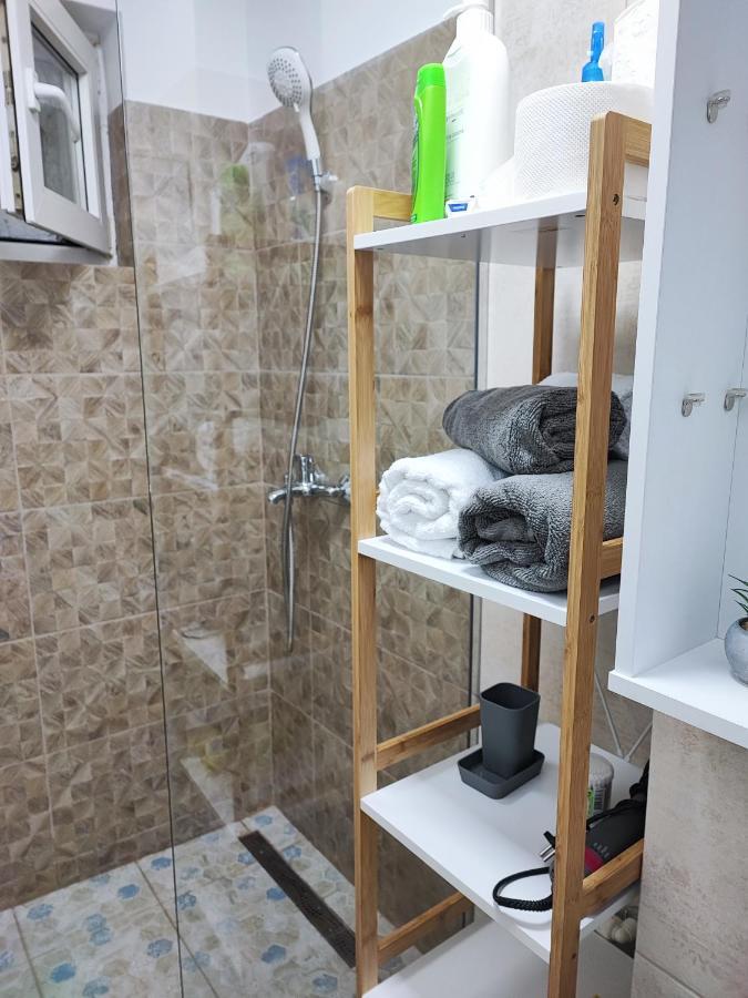 Apartament In Buzău Esterno foto