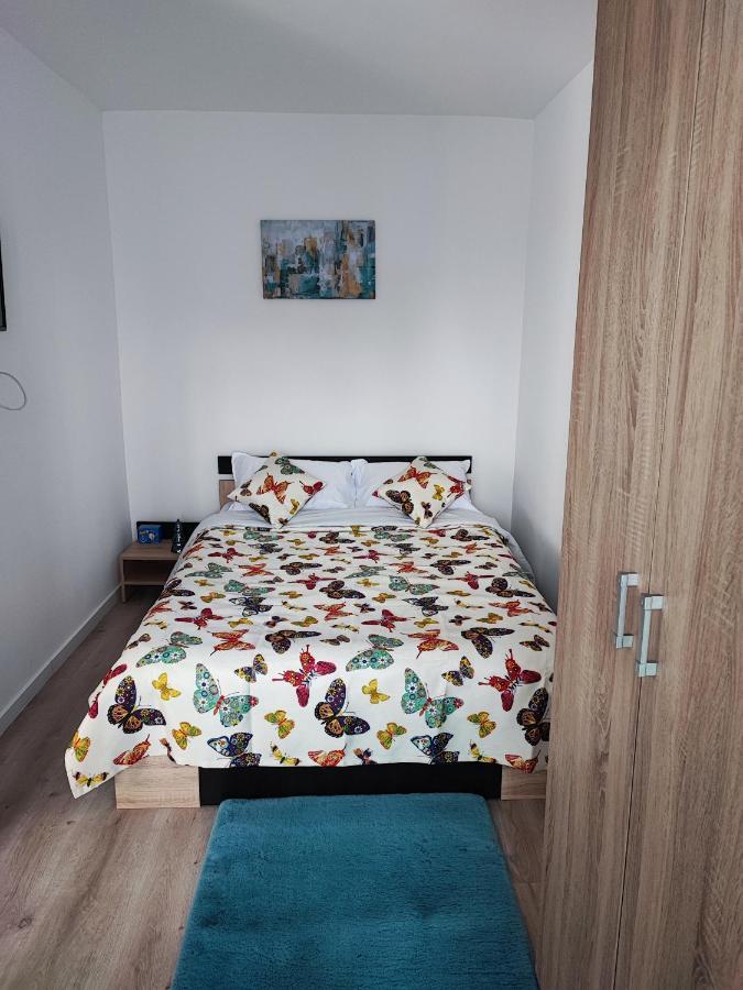 Apartament In Buzău Esterno foto